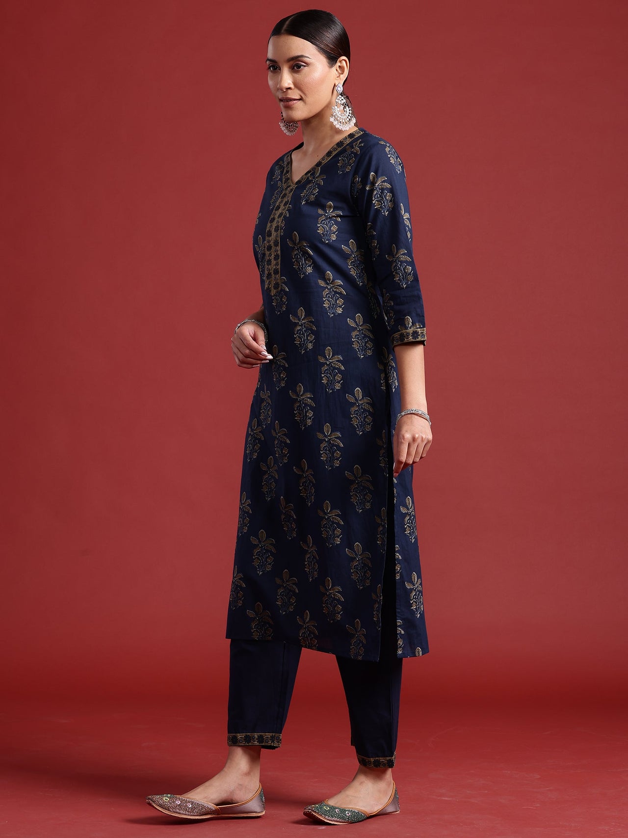 Women Blue Printed Straight Kurta Trousers With Dupatta Set - Taantav