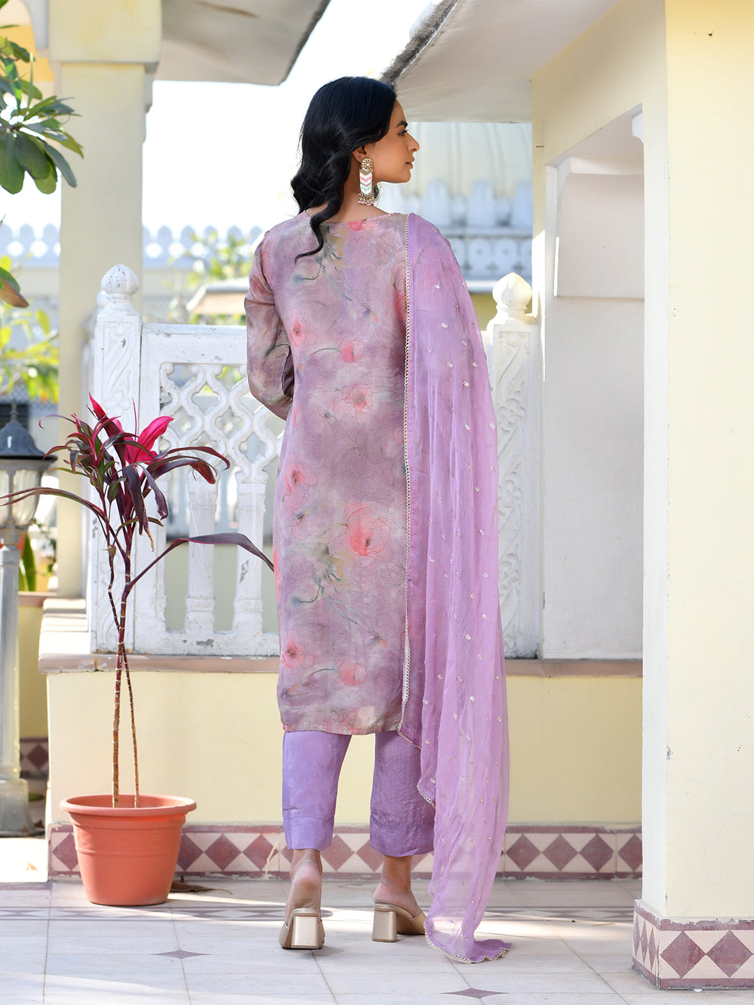 Vaasva Women's Lavender Viscose Tissue Digital Printed Suit Set