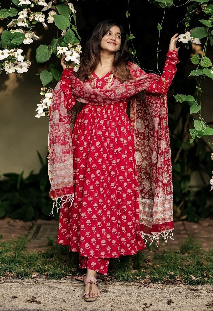 Indian Fashion Women Viscose Printed Red Kurta And Pant Set With Dupatta