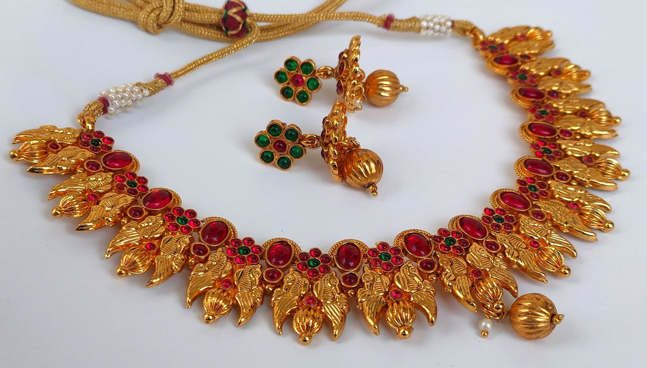 Kemp Peacock Multicolor Necklace Set