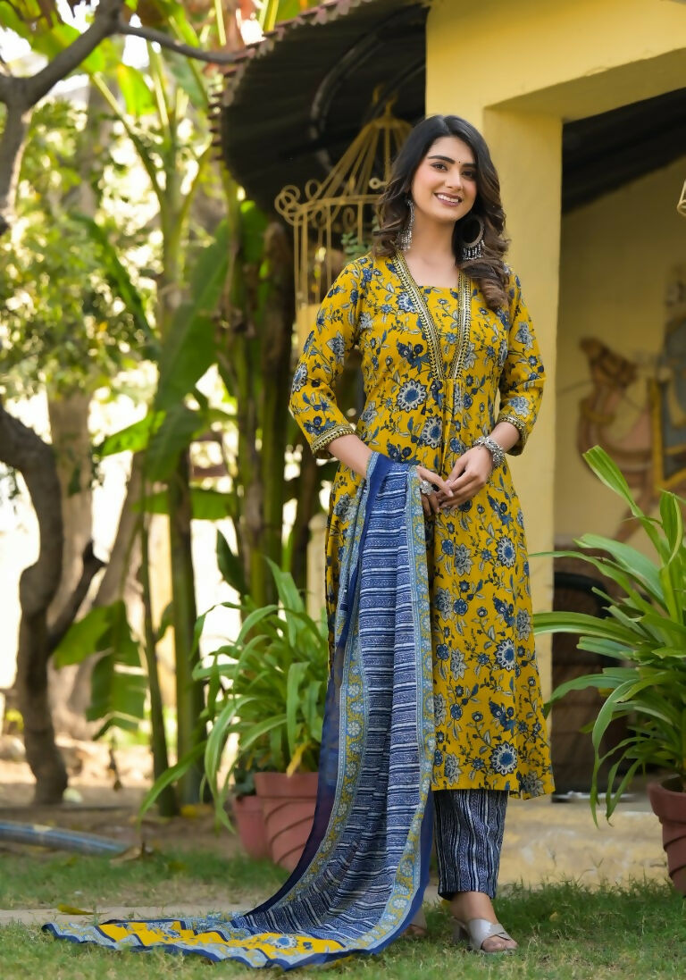 Indian Fashion Women yellow and Blue Printed Viscose Blend Kurta, Pant And Dupatta Set