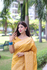 Thumbnail for Aastha Fashion Yellow Woven Handloom Raw Silk Saree with Blouse - Distacart