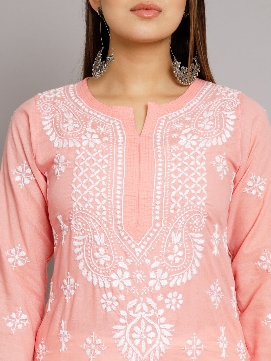 PARAMOUNT CHIKAN Embroidered Chikankari Ethnic Motifs Kurta - Distacart