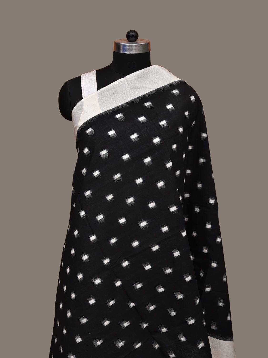 Buy Black and White Pochampally Ikat Cotton Handloom Dupatta with Dots ...