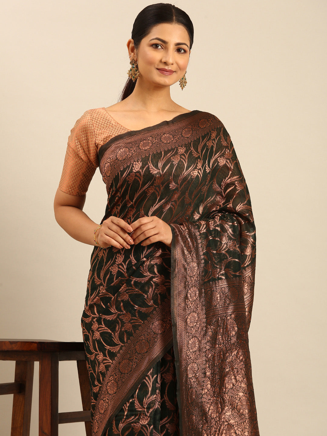 Women Bottle Green Cotton Saree With Un Stitched Blouse - Aanika