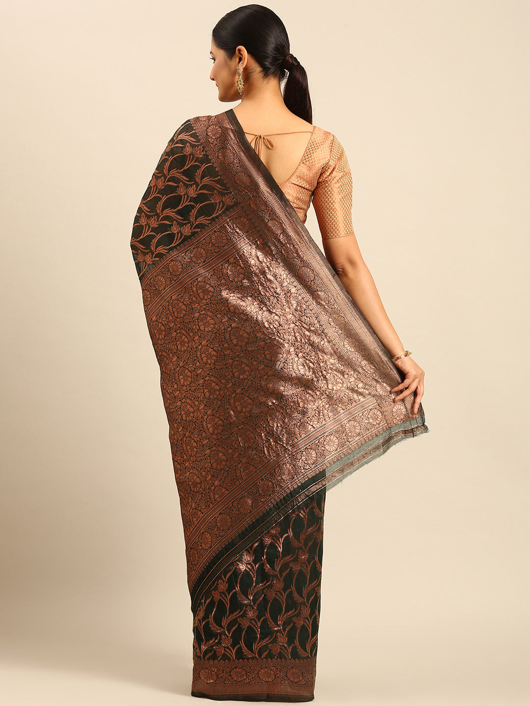 Women Bottle Green Cotton Saree With Un Stitched Blouse - Aanika