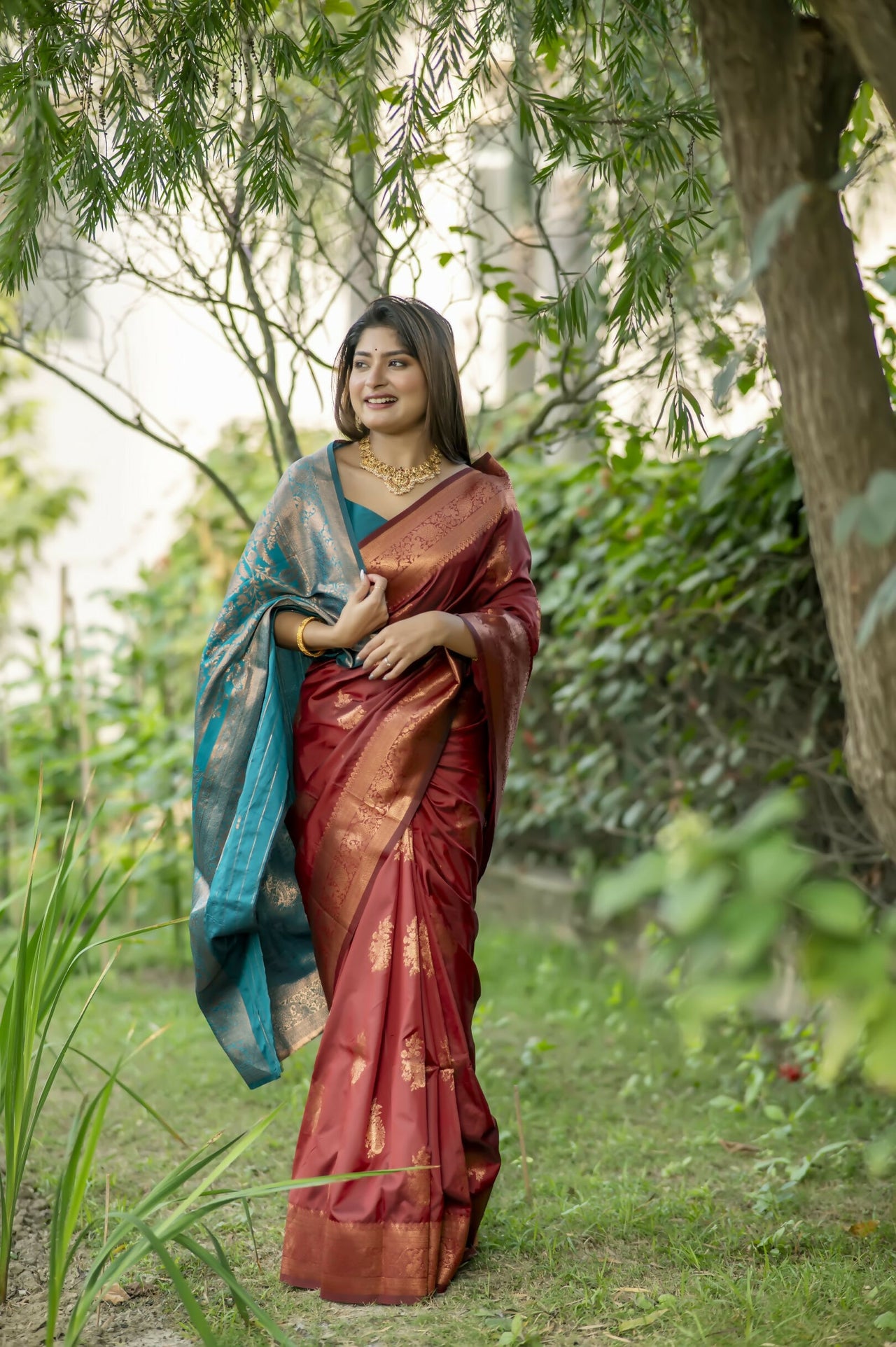 Hotsell Maroon Banarasi Silk Saree.