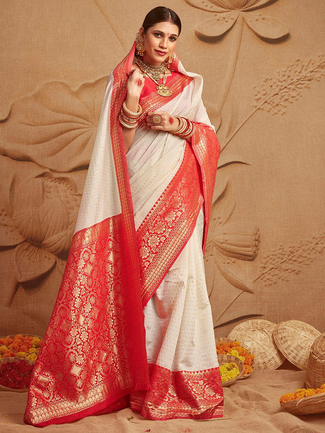 Mitera Off White & Gold-Toned Paisley Zari Silk Blend Kanjeevaram Saree - Distacart