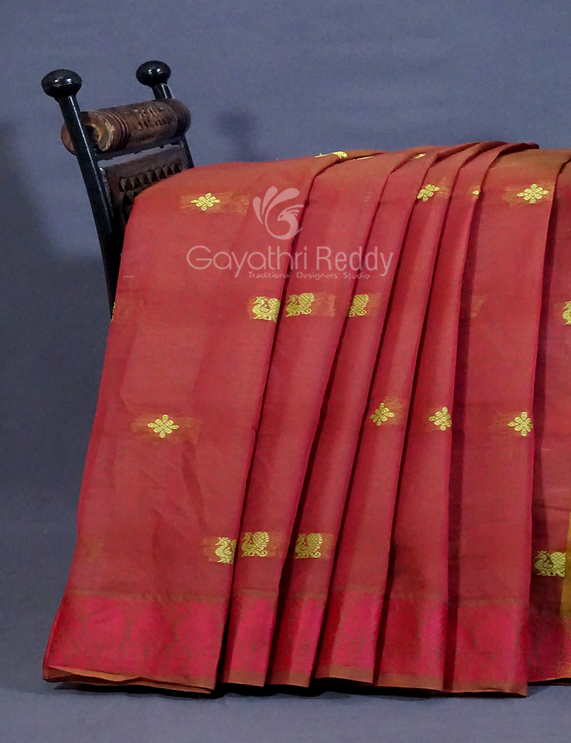 Kalanetha Shades of Red Rust Pure Kanchi Cotton Saree With Kanchi Traditional Border By Gayathri Reddy Designer Studio - Distacart