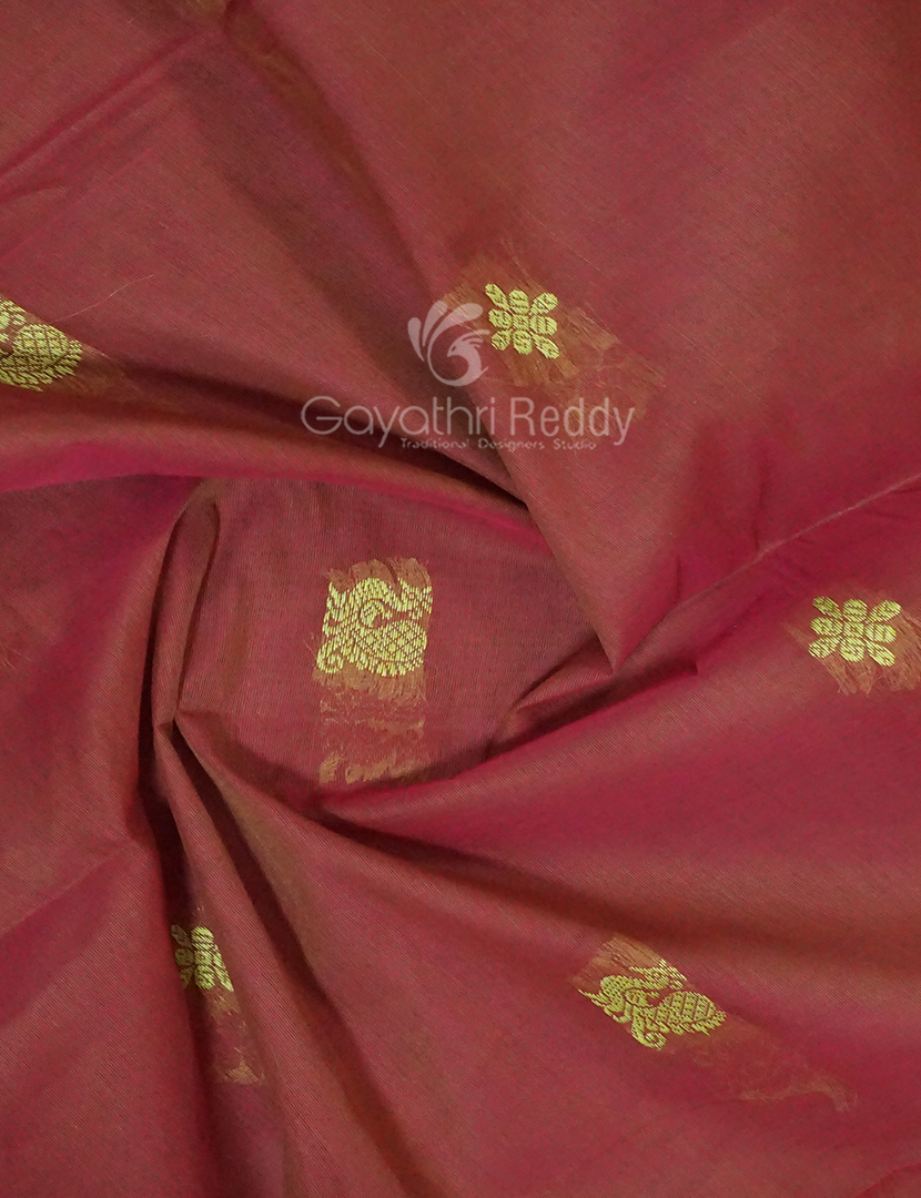 Kalanetha Shades of Red Rust Pure Kanchi Cotton Saree With Kanchi Traditional Border By Gayathri Reddy Designer Studio - Distacart