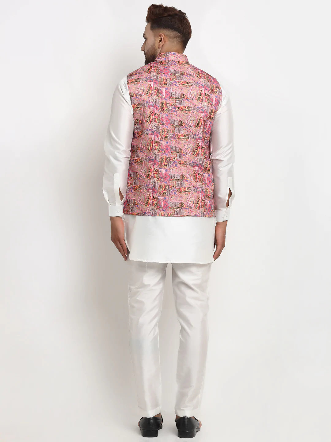 Buy Grey Art Silk Na Textured Sleeveless Nehru Jacket Kurta Set For Men by  Samyukta Singhania Online at Aza Fashions.