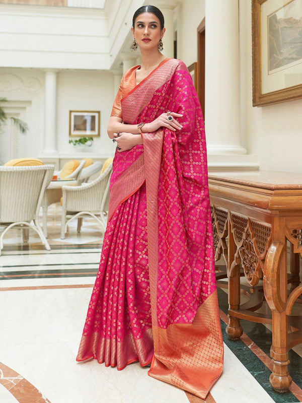 Buy Mitera Magenta & Gold Toned Silk Blend Woven Design Kanjeevaram Saree -  Sarees for Women 11244960 | Myntra