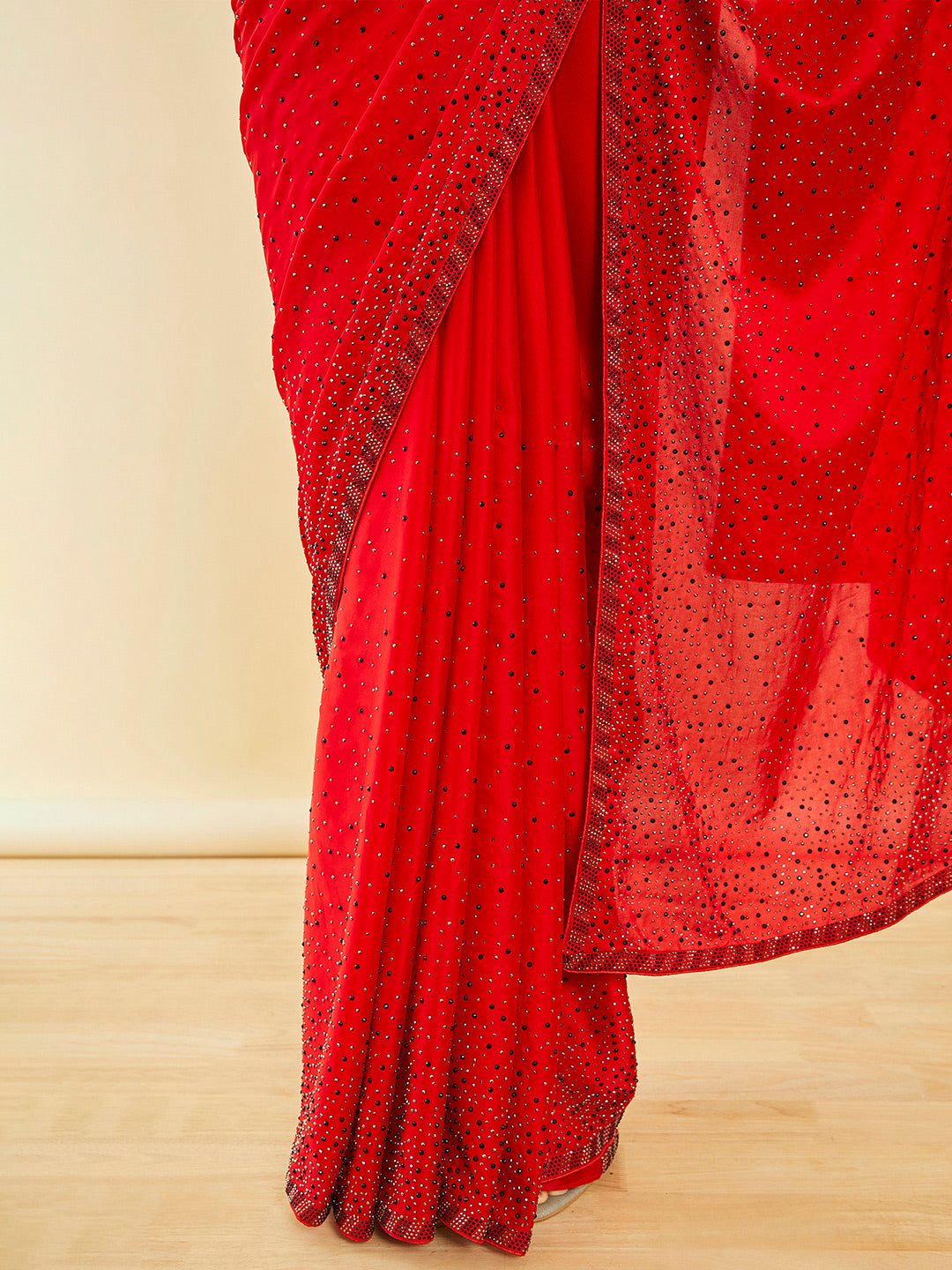 Soch Red Embellished Saree - Distacart