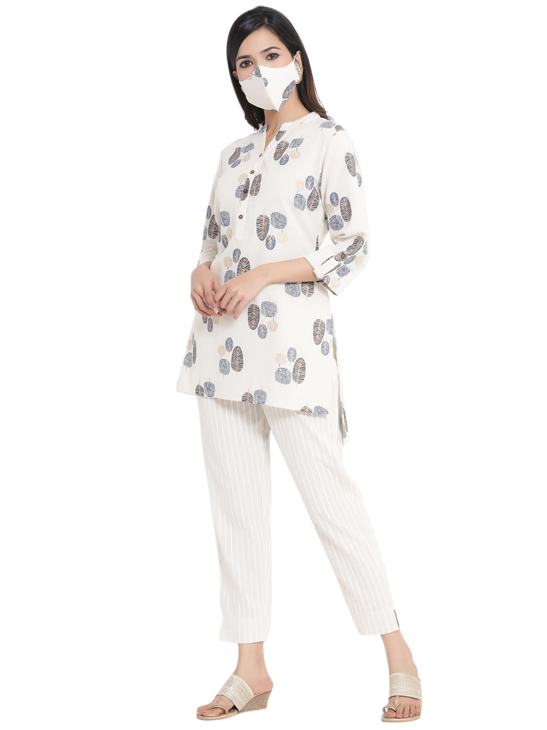 Juniper Women Off-White Cotton Flex Printed Clothing Set