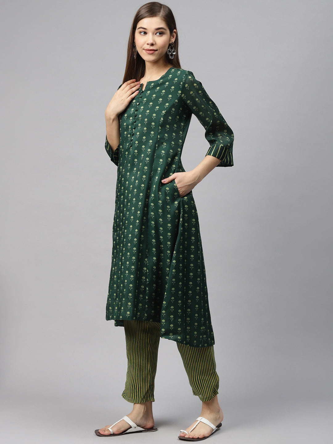 Biba Ethnic Motifs Printed Kurta With Trousers & Dupatta - Price History