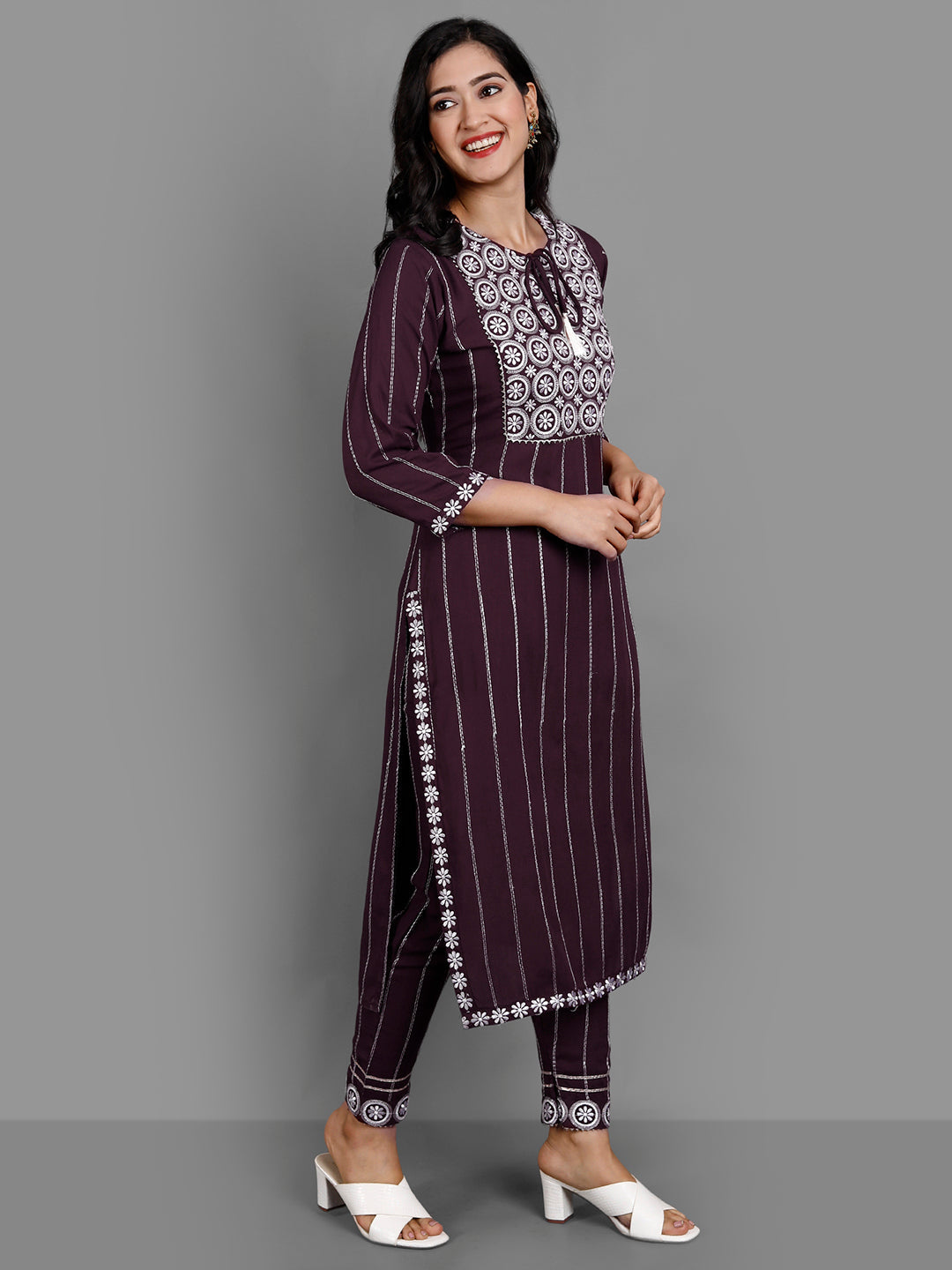 Shop for MITHI SUPARI Green Silk Chanderi Kishori Solid Kurta Pant Set for  Women Online at Aza Fashions | Kurta with pants, Fashionista clothes, Plazo  suit design