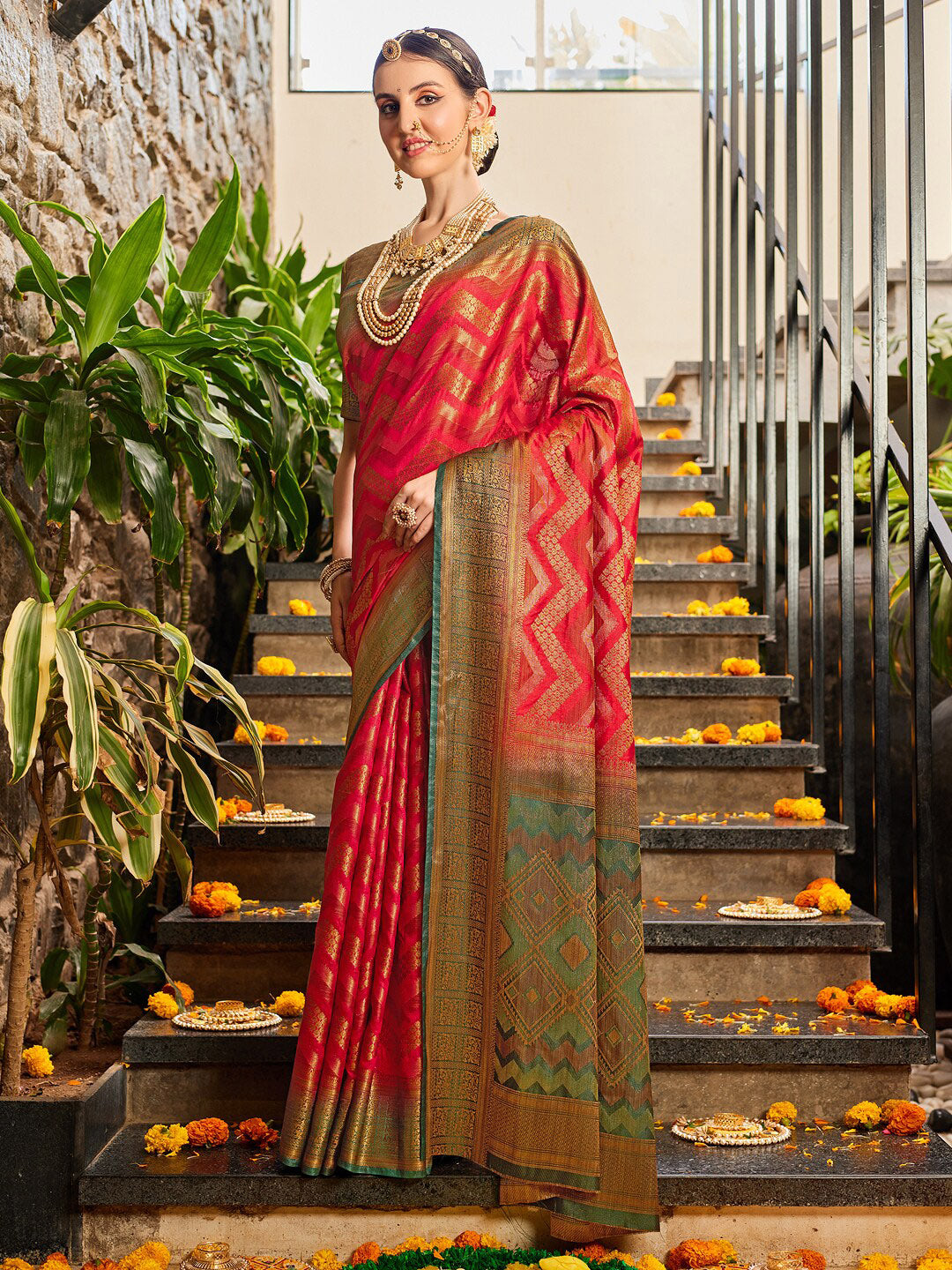 Kalini Ethnic Motifs Woven Design Zari Detail Kanjeevaram Saree - Distacart