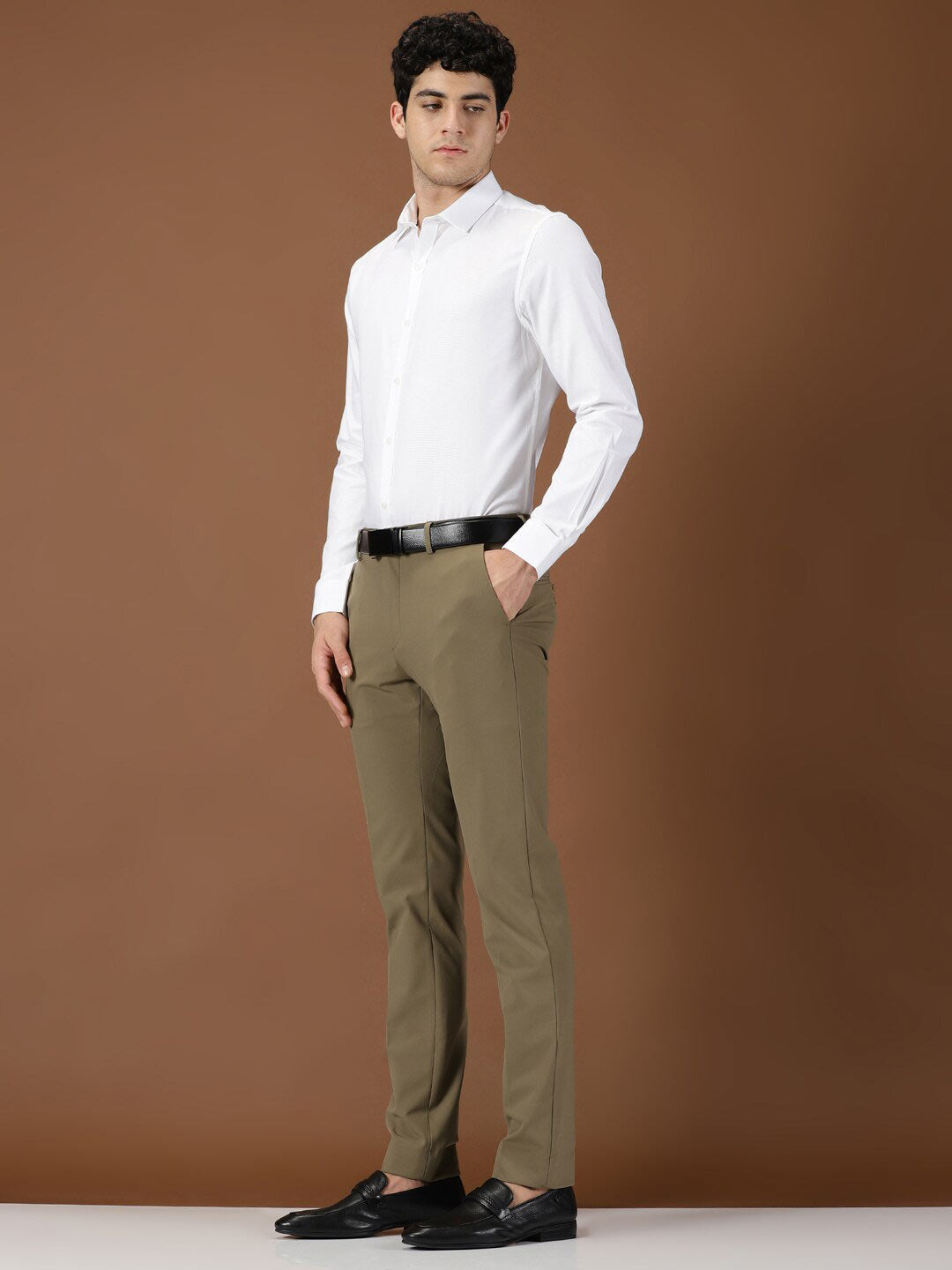 Buy INVICTUS Men White & Blue Slim Fit Printed Semiformal Shirt Online at  Best Price | Distacart