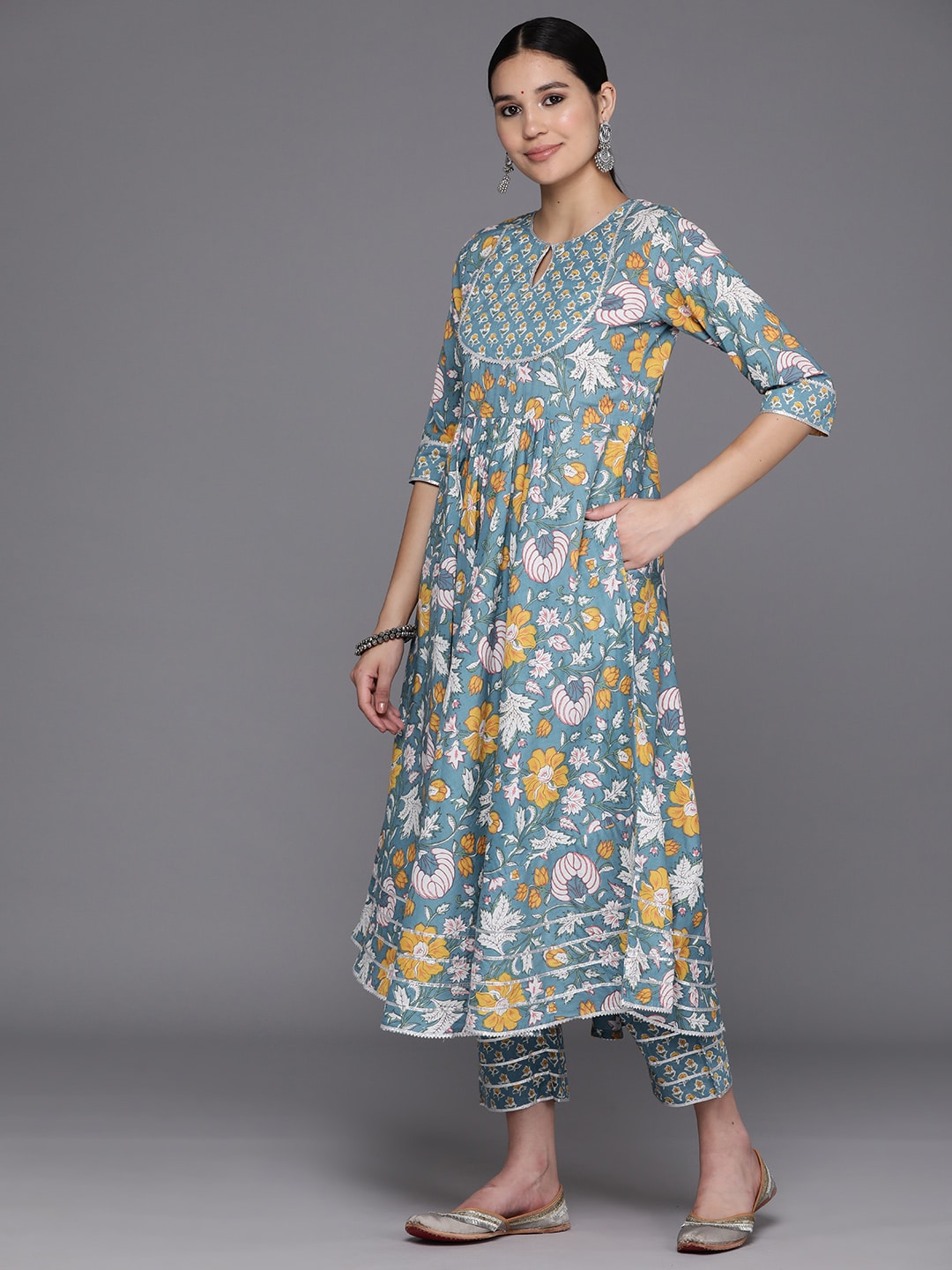 Libas Floral Yoke Design Panelled Gotta Patti Pure Cotton Kurta With