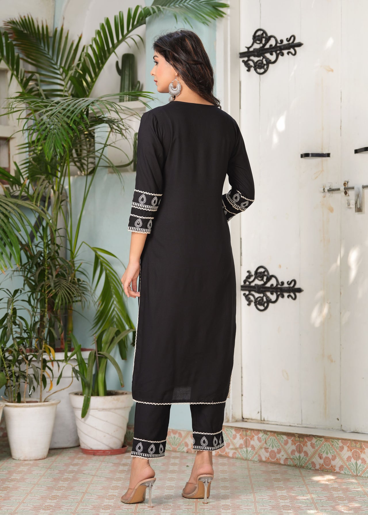 NOZ2TOZ Women Ethnic Motifs Yoke Design Thread Work Kurta Trousers With Dupatta - Black - Distacart