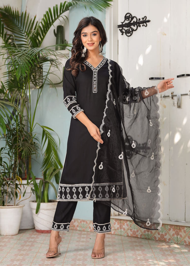 NOZ2TOZ Women Ethnic Motifs Yoke Design Thread Work Kurta Trousers With Dupatta - Black - Distacart