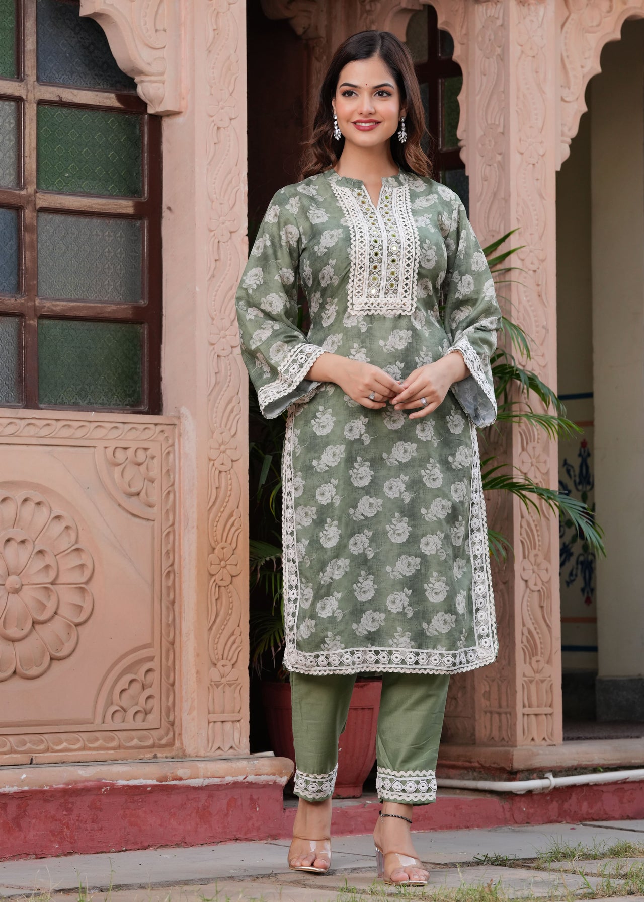 NOZ2TOZ Women Ethnic Motifs Printed Thread Work Pure Silk Kurta Trousers With Dupatta - Green - Distacart