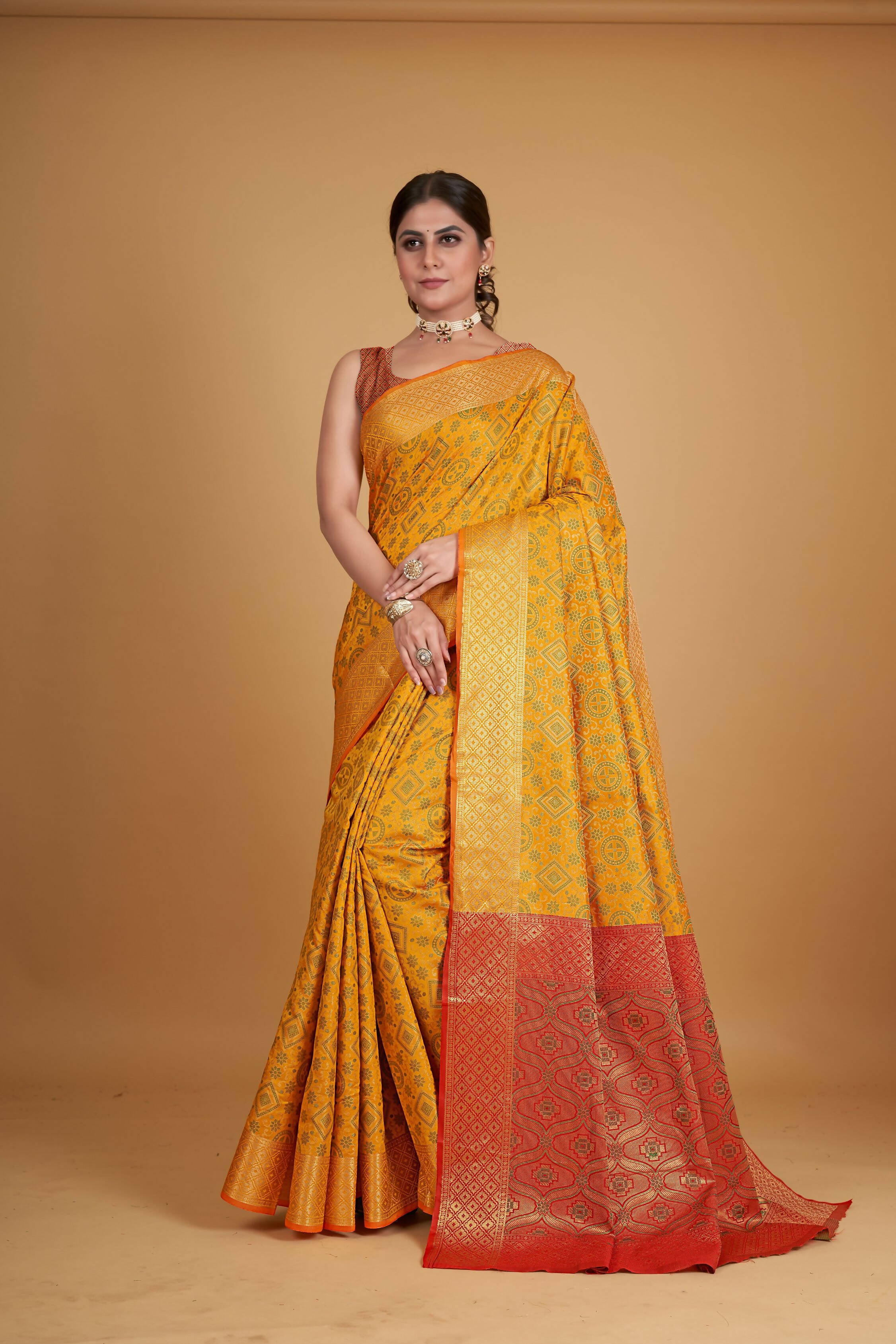 kavishenterprise Fancy Jacquard Saree banarasi woven design saree and has a woven  design border and blouse