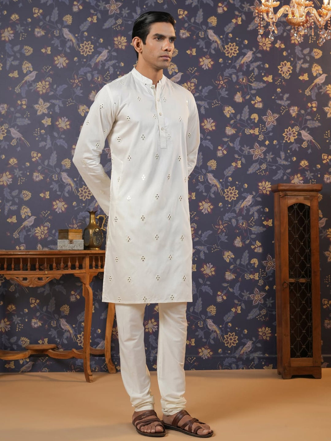 House of Pataudi Men Off White Geometric Embroidered Mirror Work Kurta - Distacart