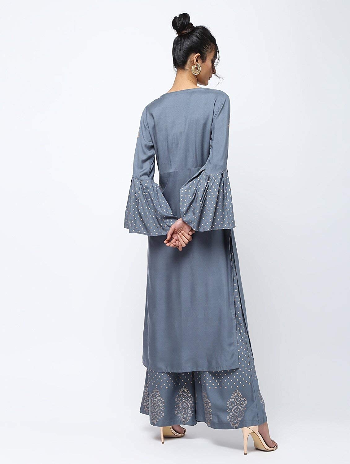 Cheera Straight Kurta With Bell Sleeve Design