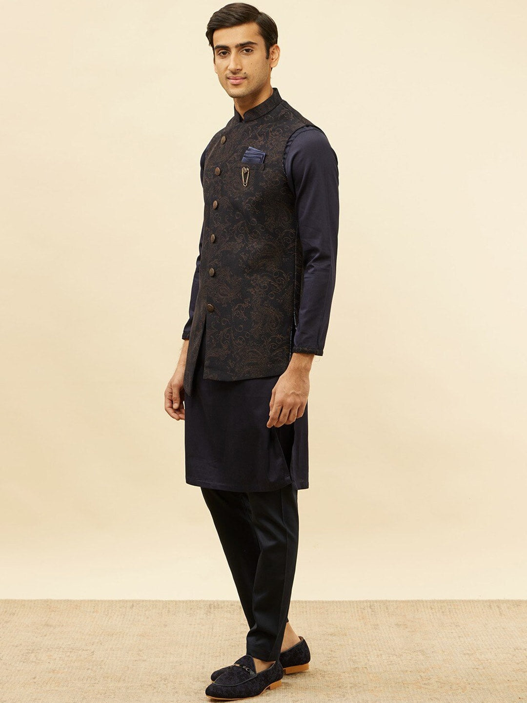 Buy Indigo Blue Ikat Inspired Kurta Jacket Set Online in India @Manyavar - Kurta  Jacket Set for Men