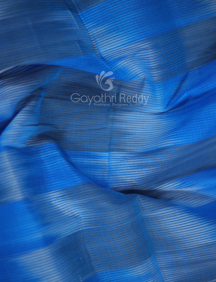 Dual Shades of Sky Blue And Maroon Mangalagiri Ikkat Cotton Saree By Gayathri Reddy Designer Studio - Distacart
