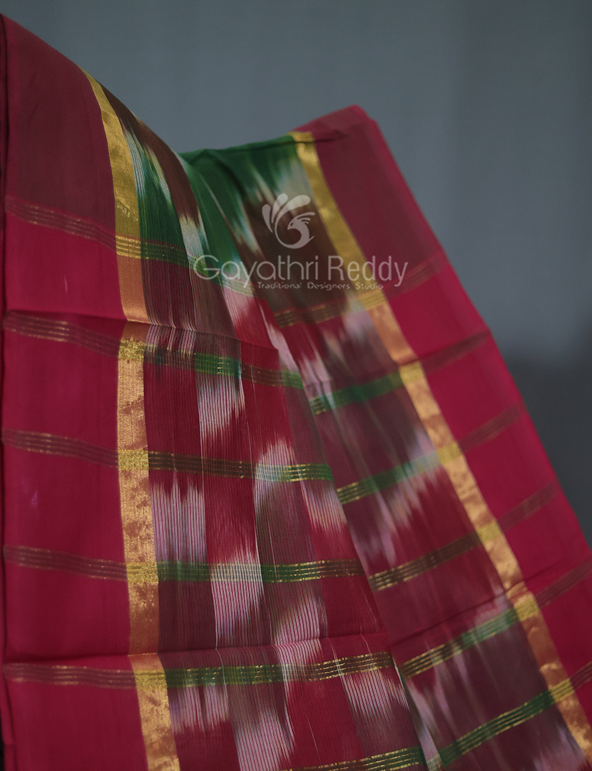 Dual Shades of Bottle Green And Maroon Mangalagiri Ikkat Cotton Saree By Gayathri Reddy Designer Studio - Distacart