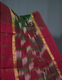 Thumbnail for Dual Shades of Bottle Green And Maroon Mangalagiri Ikkat Cotton Saree By Gayathri Reddy Designer Studio - Distacart