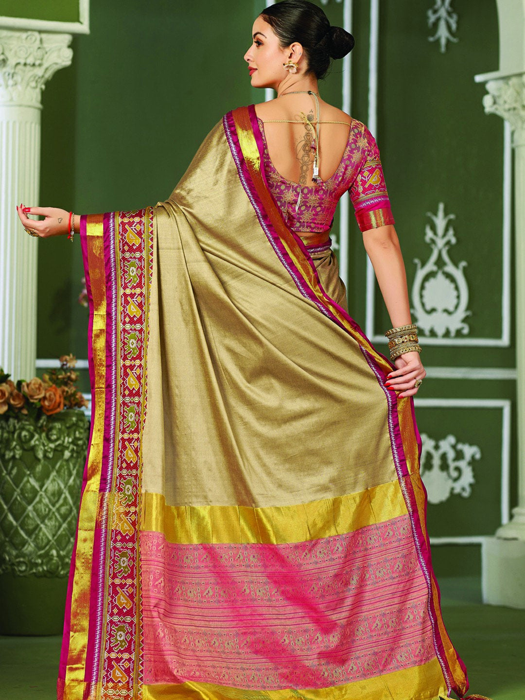 Dark Beige Silk Handloom Weaving Banarasi Saree | Leemboodi