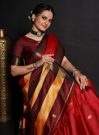 Thumbnail for NOZ2TOZ Women's Party Wear Plain Banarasi Silk Red colour Saree with Zari Border Work - Distacart