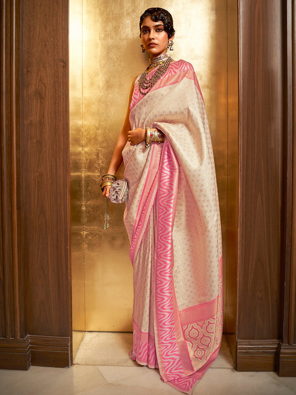Buy Mitera Lavender & Gold-Toned Embellished Embroidered Saree Online at  Best Price | Distacart