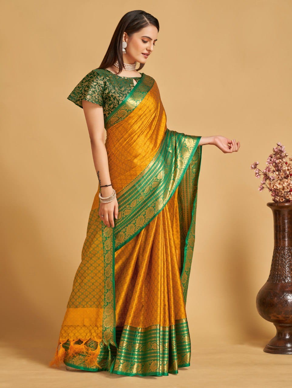 Maahi 122 Party Wear Jari Worked Banarasi Silk Saree Party Wear Saree