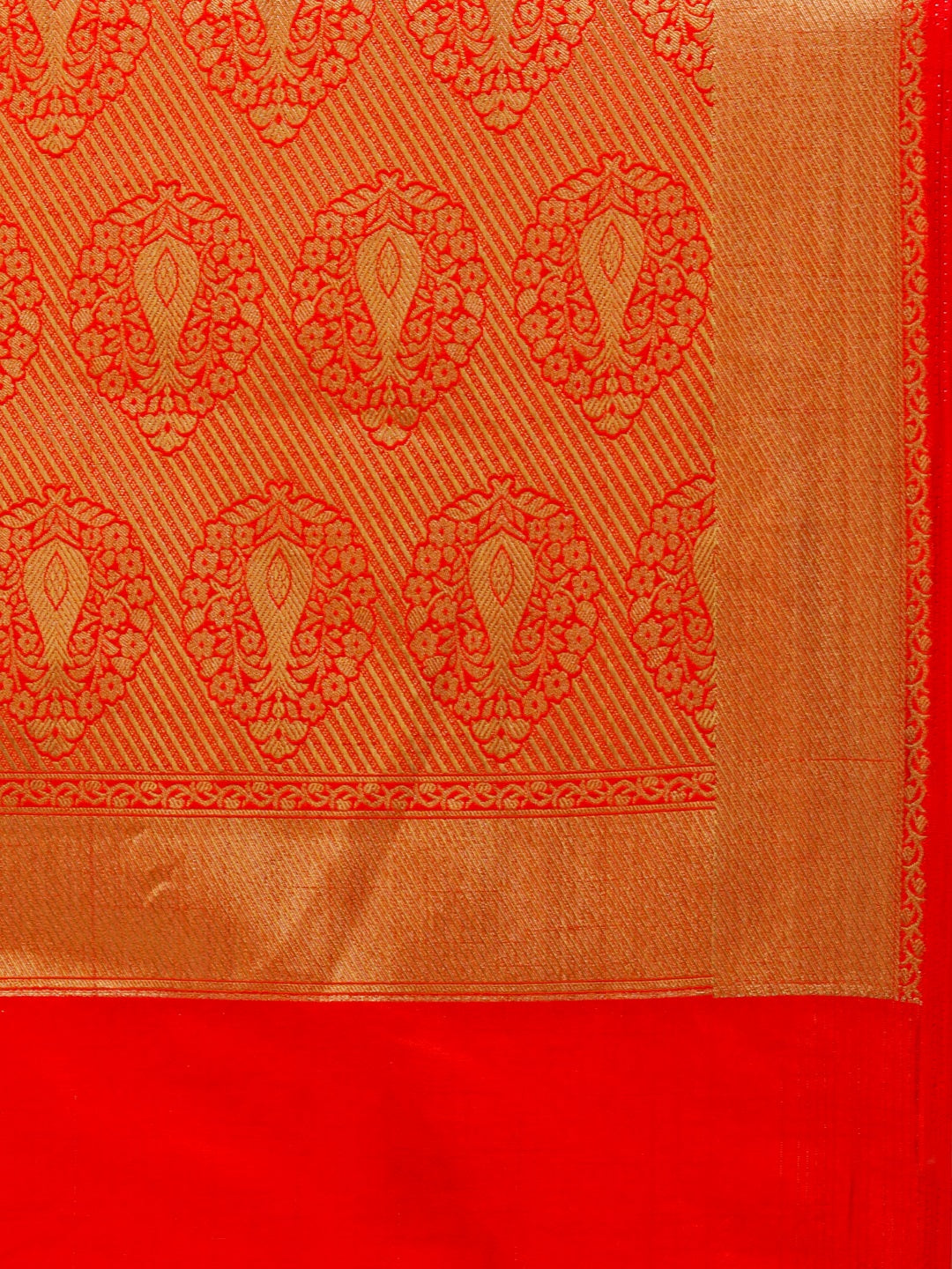 Saree Mall Red Silk Blend Woven Design Kanjeevaram Saree - Distacart