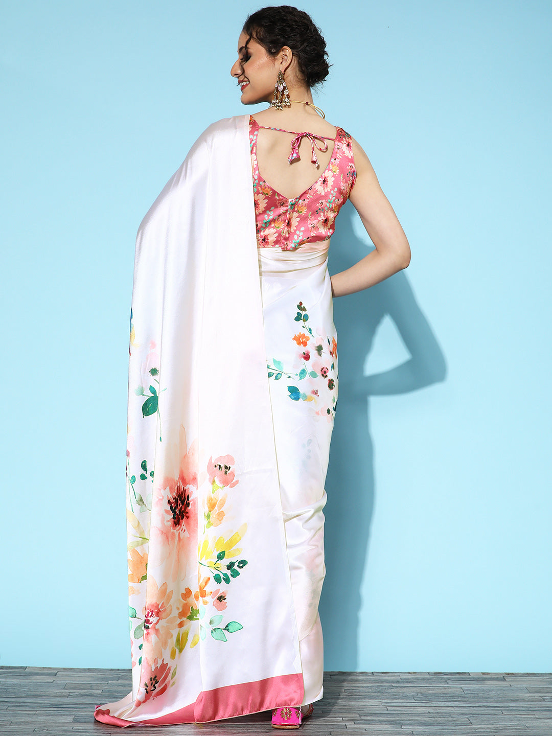 Saree Mall Floral Saree with Printed Border - Distacart