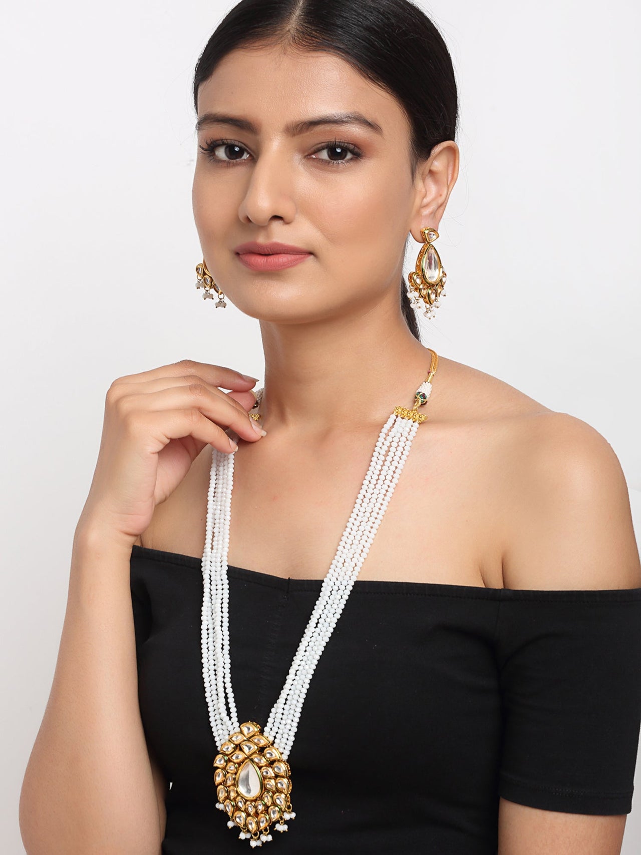 Kundan Neckpiece With Earrings - Ruby Raang - Distacart