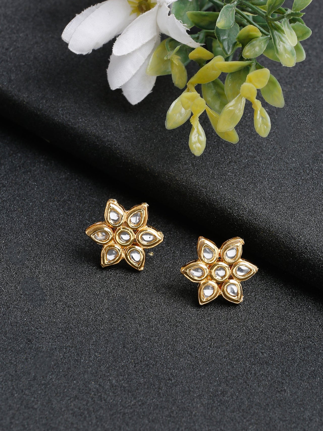 Kundan Studs - Ruby Raang - Distacart