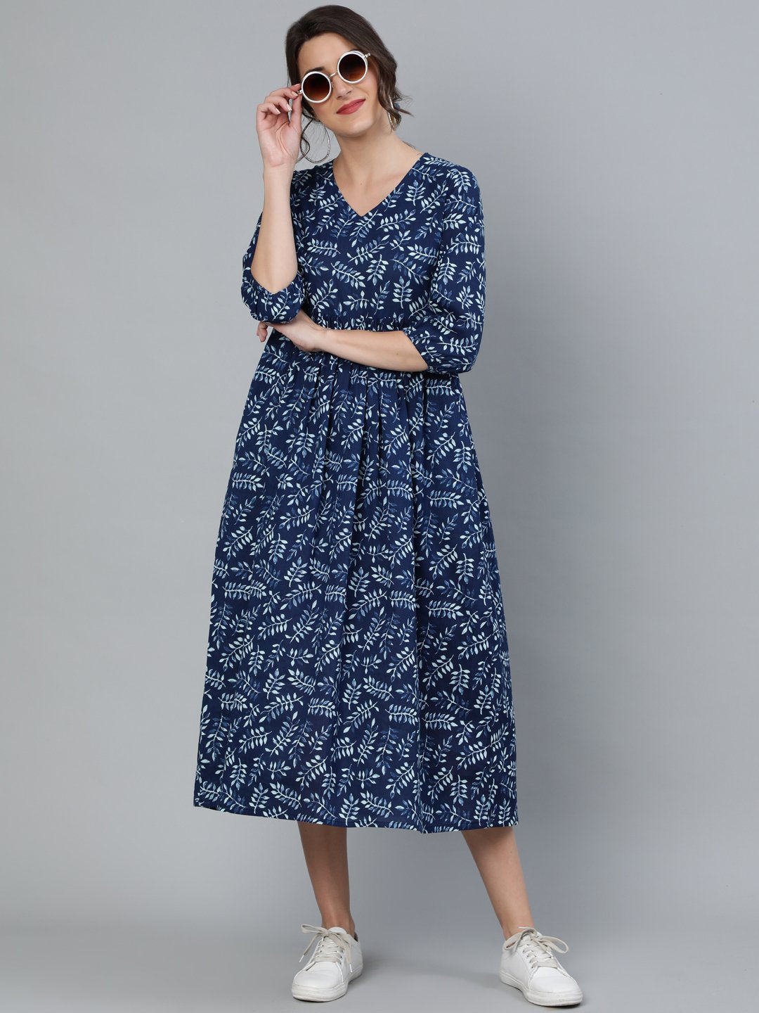Buy PrettyPlus by Desinoor.com Plus Size Round Neck Three-Quarter Sleeves  A-Line Midi Dress - Dresses for Women 28006206 | Myntra