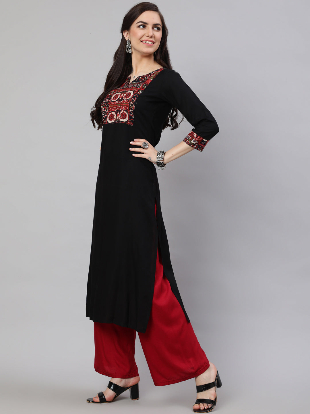 NOZ2TOZ Women Black Printed Yoke Straight Kurta With Three Qurter Sleeves - Distacart