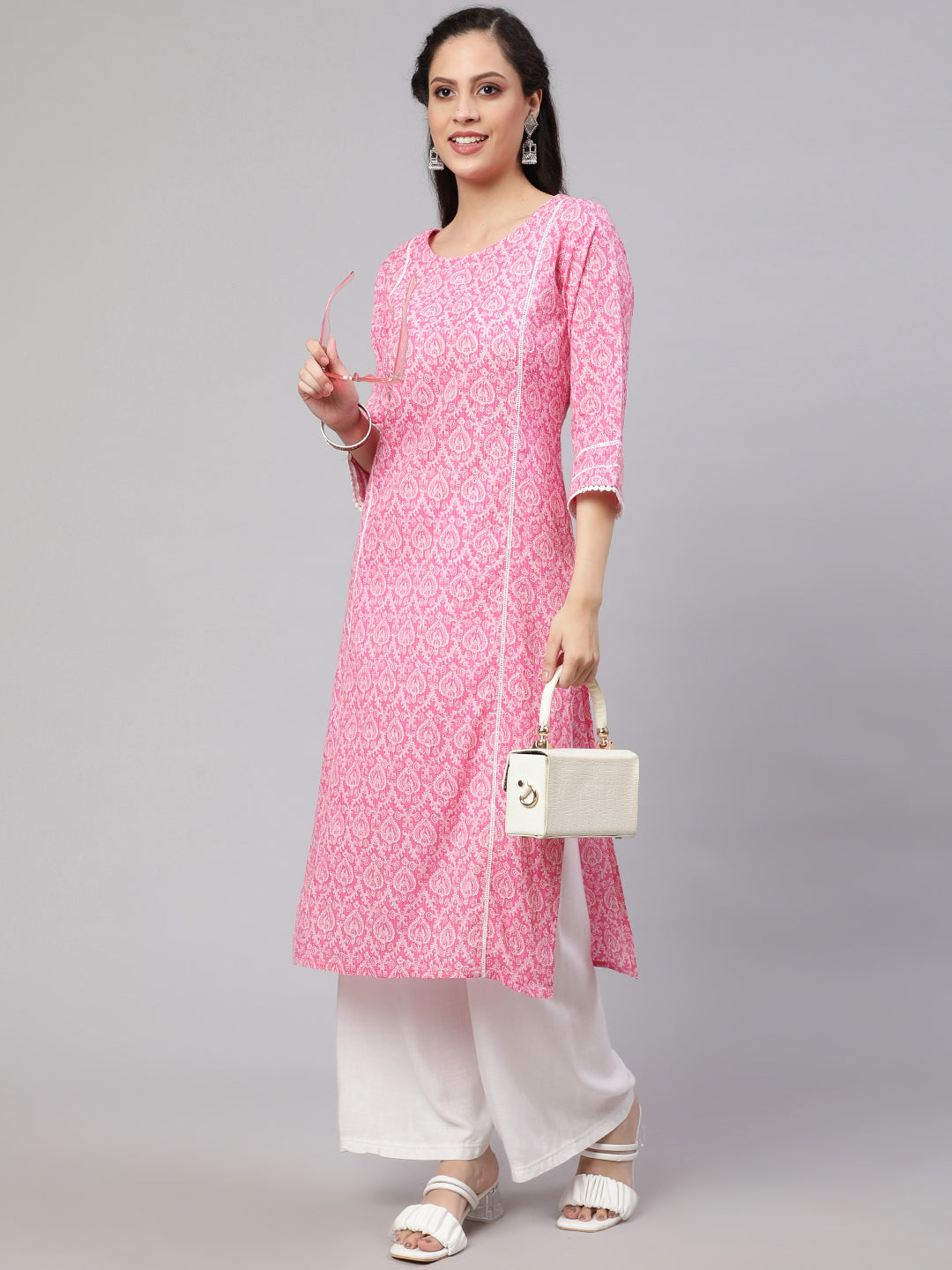 NOZ2TOZ Women Pink Printed Straight Kurta With Three Quarter Sleeves - Distacart