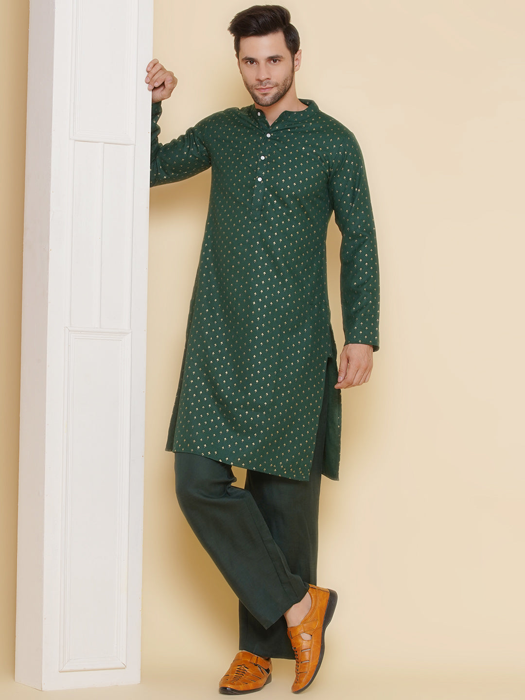 Men Green ethnic motifs Foil Printed Festive Kurta Pyjamas - Bhama - Distacart