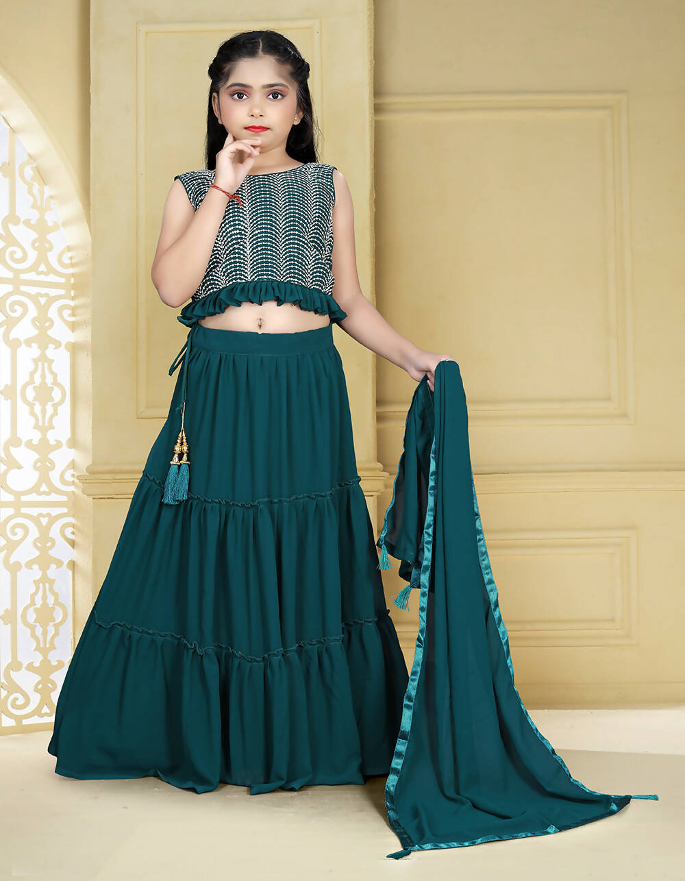 Shop Teen Girls Green Georgette Embroidered Lehenga Set Wedding Wear Online  at Best Price | Cbazaar