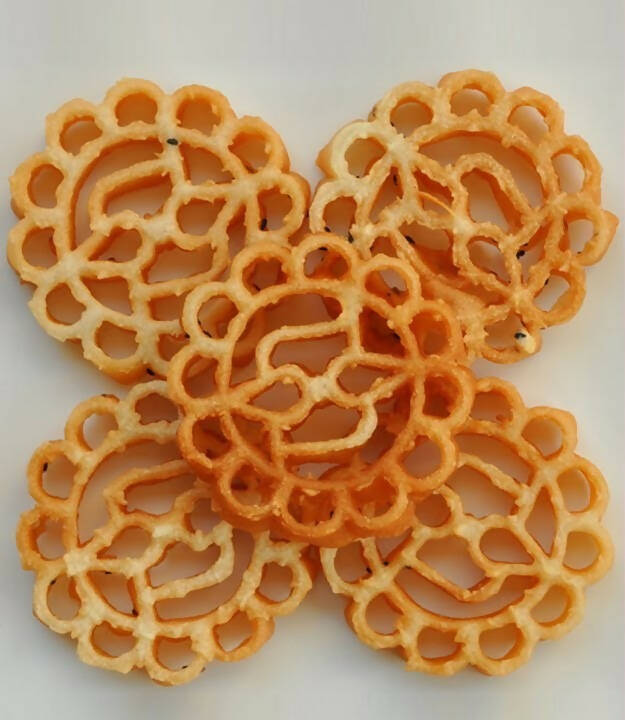 Mee Konaseema Stores Gulabi Puvvu (Rose Flower Cookie) - Distacart