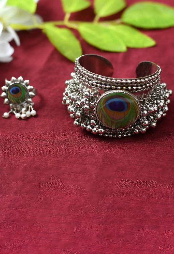 Mominos Fashion Kamal Johar Ghungroo Handcraft Cuff Bracelet