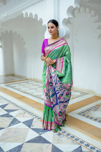 Thumbnail for Aastha Fashion Green Woven Kanjivaram Silk Saree with Blouse - Distacart