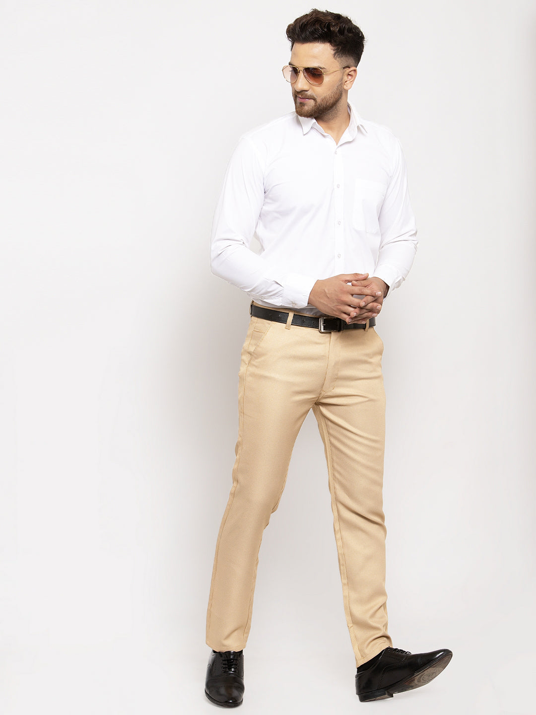 Relaxed Fit Corduroy trousers - Cream - Men | H&M IN